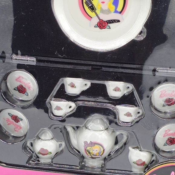 Vintage 1995 Barbie Solo in the Spotlight Miniature Nostalgic China Tea Set - Picture 2 of 3